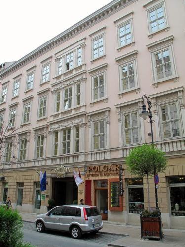 Domina Inn Fiesta - Budapest Bagian luar foto