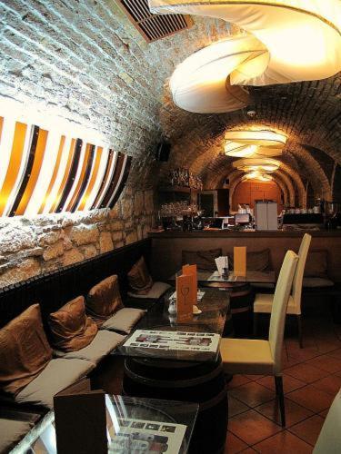 Domina Inn Fiesta - Budapest Bagian luar foto
